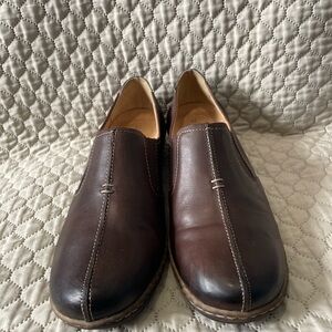 Naturalizer Rich Brown Leather Clogs